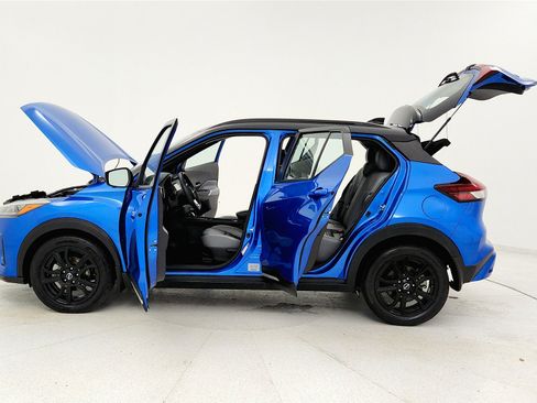 Used 2023 Nissan Kicks SR w/ SR Premium Package image 31