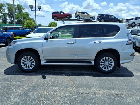 Used 2018 Lexus GX 460 Premium w/ Premium Package AWD/4WD image 5
