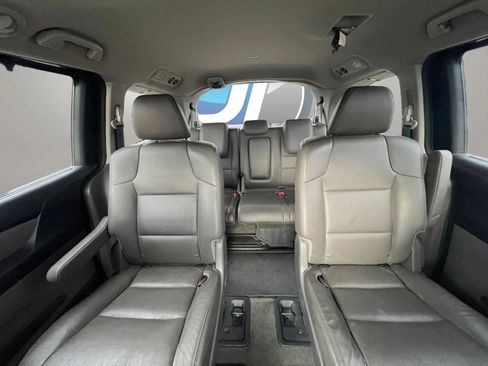 Used 2015 Honda Odyssey Touring Elite image 12