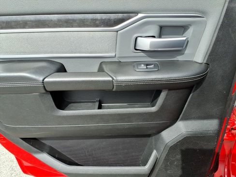 Used 2021 RAM 2500 Big Horn w/ Level 1 Equipment Group image 33