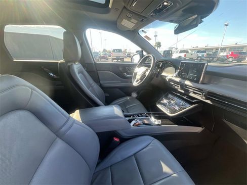 Used 2022 Lincoln Corsair Reserve w/ Equipment Group 201A image 19