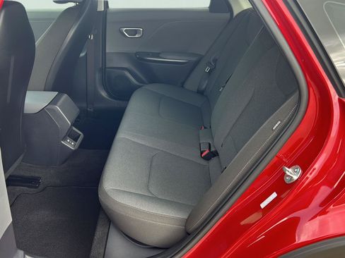 Used 2025 Kia K4 FWD image 18