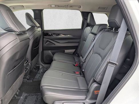 Used 2024 INFINITI QX60 Pure image 19