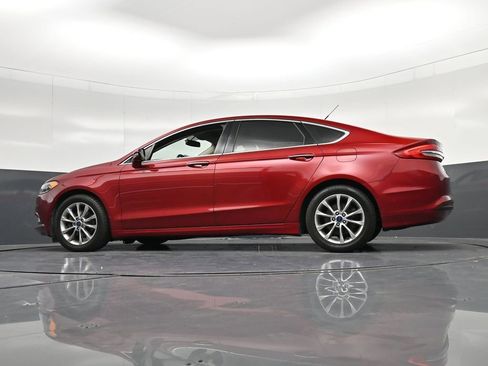 Used 2017 Ford Fusion SE w/ Fusion SE Technology Package FWD image 37