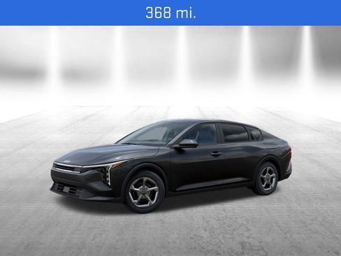 Used 2026 Kia K4 FWD image 3