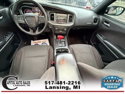 Used 2015 Dodge Charger SXT image 10