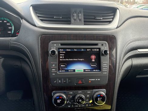 Used 2016 Chevrolet Traverse LT AWD/4WD image 11