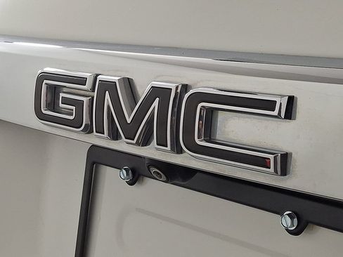 Used 2020 GMC Acadia SLE w/ LPO, Floor Liner Package FWD image 30