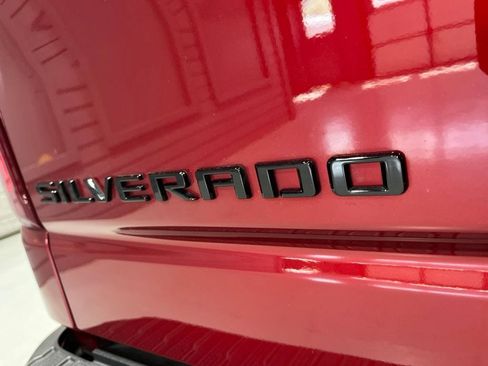 Used 2023 Chevrolet Silverado 1500 RST AWD/4WD image 39