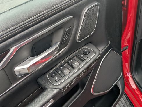 Used 2021 RAM 1500 Laramie AWD/4WD image 15