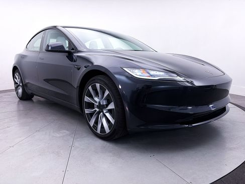 Used 2024 Tesla Model 3 Standard Range RWD image 9