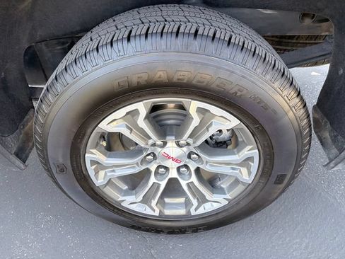 Used 2025 GMC Sierra 1500 SLT RWD image 23