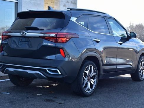 Used 2021 Kia Seltos SX w/ SX Sunroof Package image 11