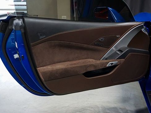 Used 2014 Chevrolet Corvette 2dr Z51 Coupe w/ 3LT Preferred Equipment Group image 18