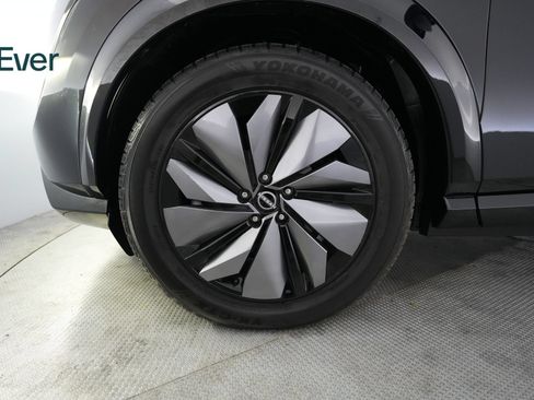 Used 2023 Nissan Ariya FWD image 19