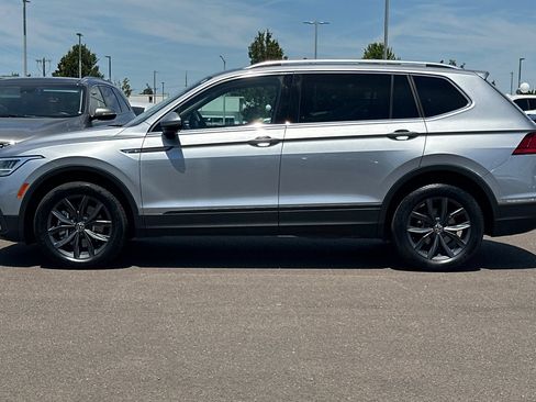 Used 2022 Volkswagen Tiguan SE AWD/4WD image 7