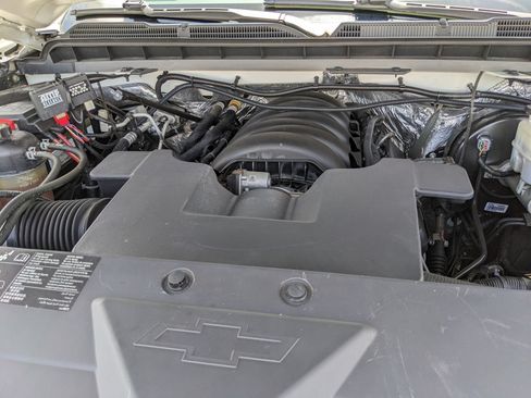 Used 2018 Chevrolet Silverado 1500 LT w/ All Star Edition AWD/4WD image 13