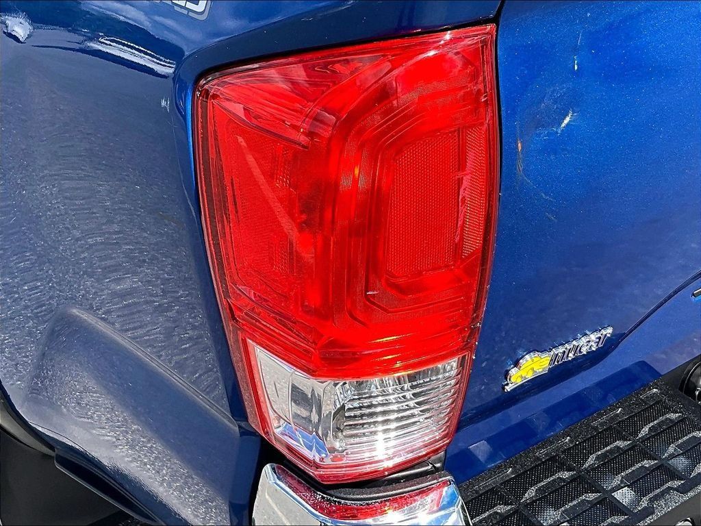 Used 2017 Toyota Tacoma TRD Off-Road w/ Tow Package AWD/4WD image 34