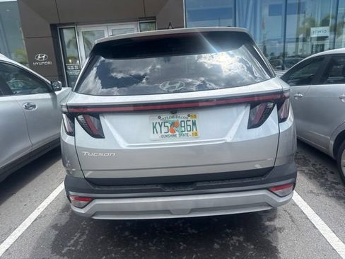 Certified 2025 Hyundai Tucson SEL FWD image 7