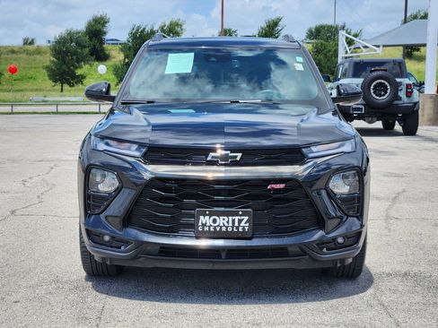 Used 2023 Chevrolet TrailBlazer RS w/ Convenience Package FWD image 2