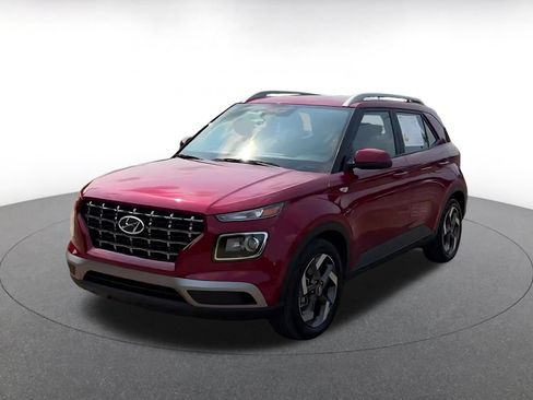 Used 2026 Hyundai Venue SEL FWD image 7