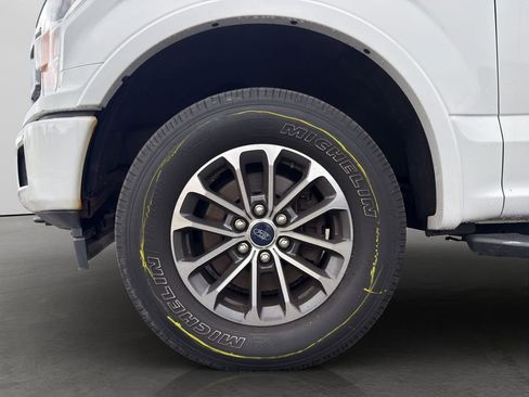 Used 2019 Ford F150 XLT w/ Equipment Group 302A Luxury AWD/4WD image 20