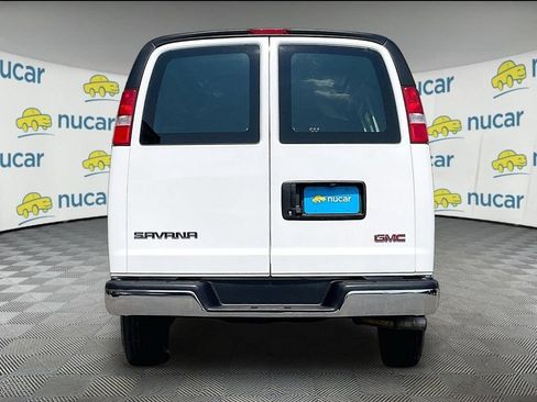 Used 2025 GMC Savana 2500 w/ Driver Convenience Package RWD image 5