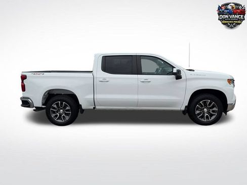 Used 2023 Chevrolet Silverado 1500 LT AWD/4WD image 7