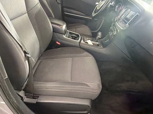 Used 2019 Dodge Charger SXT AWD/4WD image 21