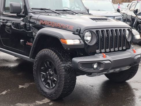 Used 2023 Jeep Gladiator Mojave image 2