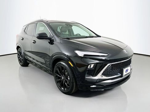 Used 2024 Buick Encore GX Sport Touring w/ Experience Buick Package image 3