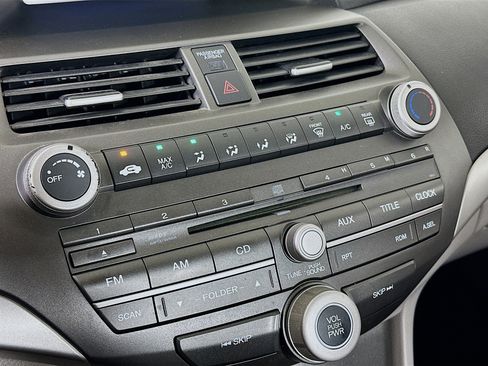 Used 2011 Honda Accord LX image 21