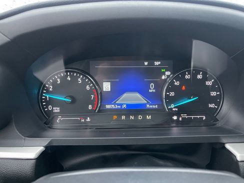 Used 2020 Ford Explorer XLT w/ Equipment Group 202A image 9