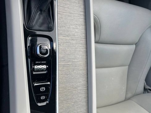 Used 2021 Volvo XC60 T5 Inscription w/ Advanced Package FWD image 12