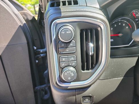 Used 2022 Chevrolet Silverado 2500 LT w/ Convenience Package AWD/4WD image 19