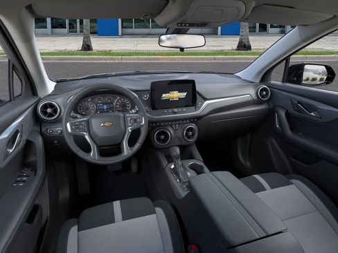 Used 2026 Chevrolet Blazer LT FWD image 16