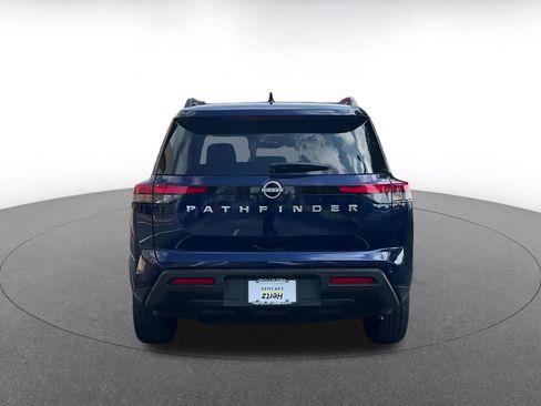 Used 2025 Nissan Pathfinder SV image 12