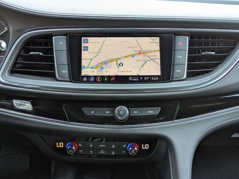 Used 2024 Buick Enclave Avenir w/ Avenir Technology Package image 18