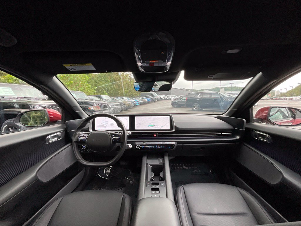 Used 2023 Hyundai Ioniq 6 SEL RWD image 15