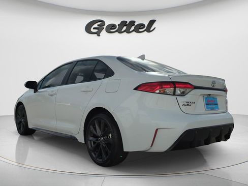 Used 2026 Toyota Corolla SE FWD image 6