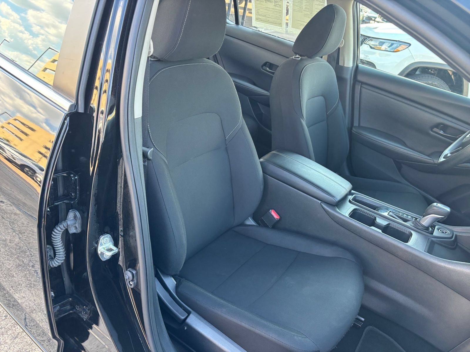 Used 2025 Nissan Sentra S FWD image 33