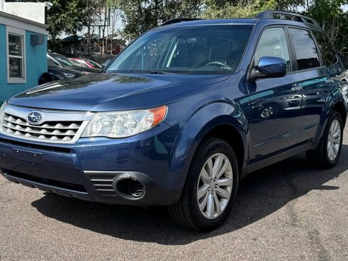 Used 2011 Subaru Forester 2.5X Premium w/ All-Weather Pkg AWD/4WD image 8