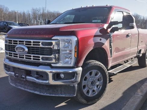 Used 2024 Ford F250 XLT w/ FX4 Off-Road Package image 2