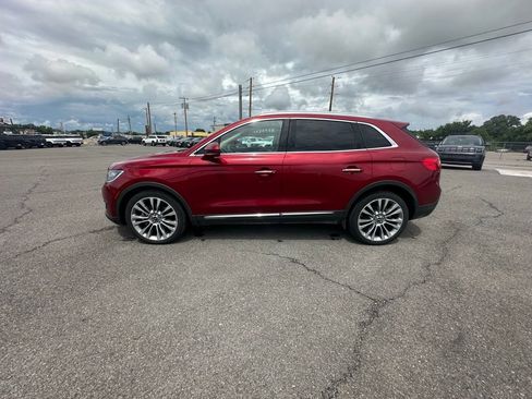 Used 2016 Lincoln MKX Reserve w/ Luxury Package AWD/4WD image 21