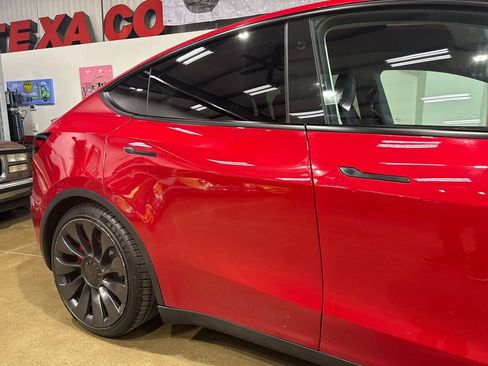 Used 2023 Tesla Model Y Performance AWD/4WD image 48