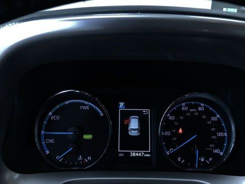 Used 2016 Toyota RAV4 XLE image 30