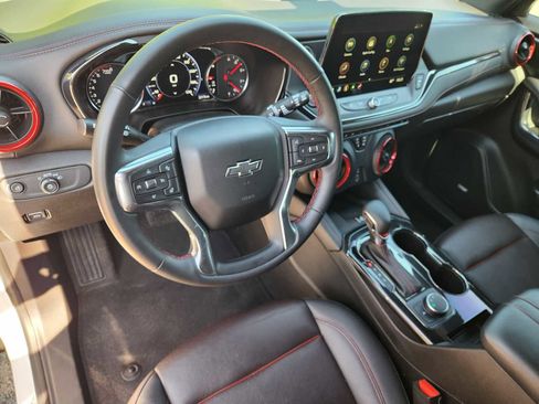 Used 2023 Chevrolet Blazer RS w/ Driver Confidence II Package FWD image 2