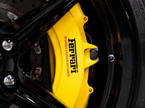 Used 2010 Ferrari 458 Italia Coupe RWD image 46