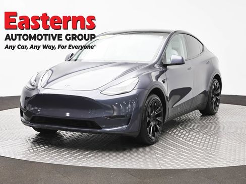 Used 2020 Tesla Model Y Long Range AWD/4WD image 1