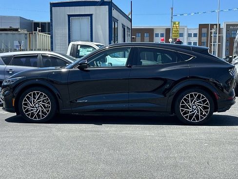 Certified 2023 Ford Mustang Mach-E Premium RWD image 7